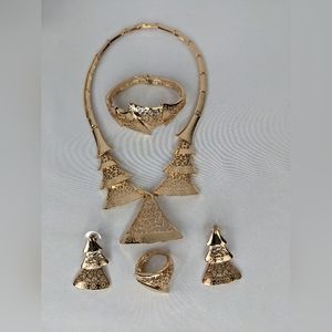 AFRICAN PARTY JEWELRY SET.